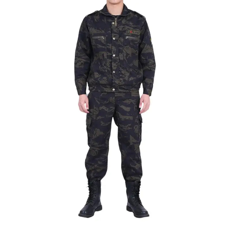 Treillis vêtement militaire